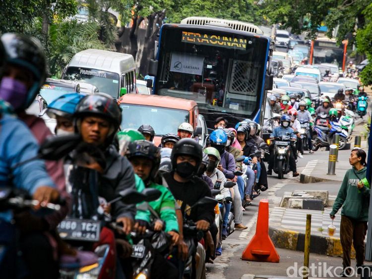 Pemprov DKI Siapkan Solusi Atasi Macet Membandel TB Simatupang