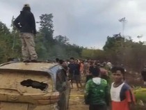Penertiban PETI di Bengkayang Ricuh, Polisi Digigit-Mobil Dirusak