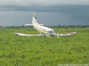 Pesawat Bunga Persada Keluar Landasan di Bandara Mimika karena Gangguan Mesin