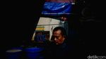 Potret Abstrak dari Kota yang Tak Pernah Tidur