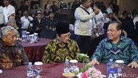 Chairul Tanjung, tokoh nasional sekaligus penggagas forum, hadir bersama para menteri dan menekankan perlunya sinergi lintas sektor agar target Asta Cita bisa diwujudkan lebih cepat.