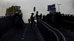 Protes di Israel Meningkat, Warga Blokir Jalan Utama Yakum