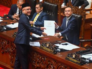 DPR Sahkan RUU Haji Jadi UU, BP Haji Kini Kementerian
