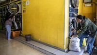 Dengan dukungan pemerintah, industri laundry di Indonesia diharapkan bisa bertransformasi menjadi lebih modern, berdaya saing tinggi, dan menjadi salah satu motor penggerak pertumbuhan UMKM. ANTARA FOTO/Aprillio Akbar