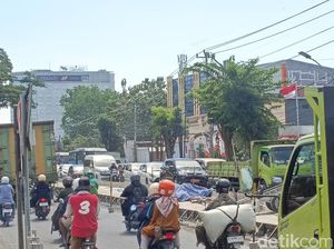 Harap Bersabar! Perbaikan Jalan Semarang-Mranggen Ditarget Rampung Desember