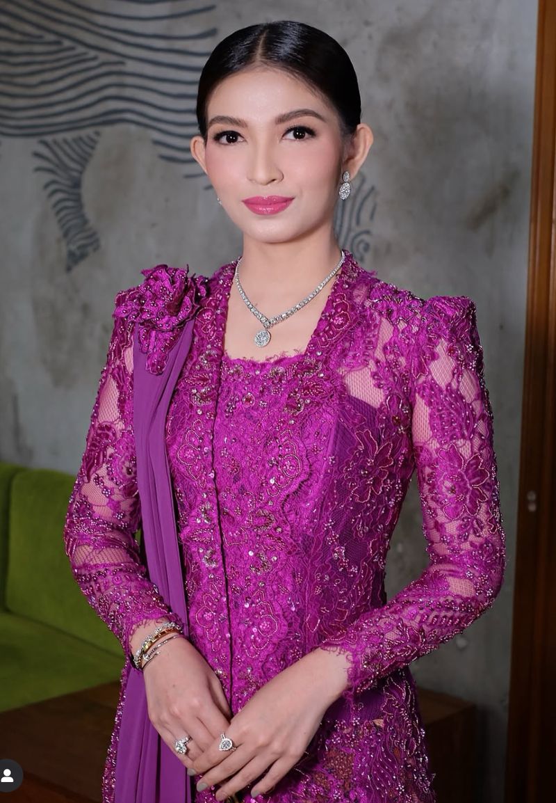 Selvi Ananda di tedhak siten Bebingah