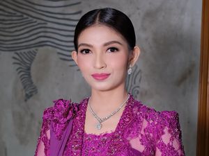 Wow! Gelang Selvi Ananda di Tedhak Siten Anak Kaesang Capai Ratusan Juta