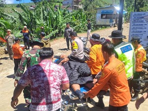 Pendaki Gunung Slamet Hipotermia, Ia Pingsan tapi Berhasil Diselamatkan