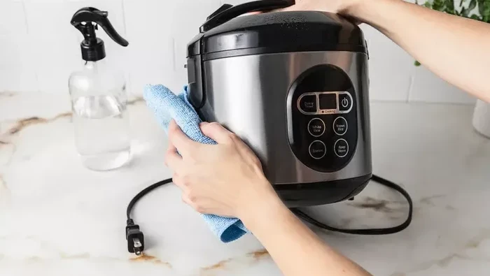 5 Tips Membersihkan Rice Cooker Agar Nasi Tak Bau dan Cepat Basi