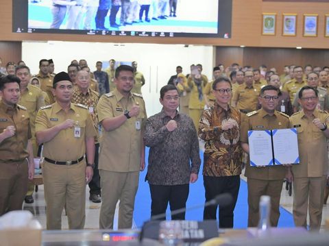 Wakil Gubernur Jateng, Taj Yasin, menghadiri Forum 8 Gubernur untuk percepatan eliminasi tuberkulosis di Sasana Bhakti Praja, Kemendagri, Jakarta, Selasa (26/8/2025).