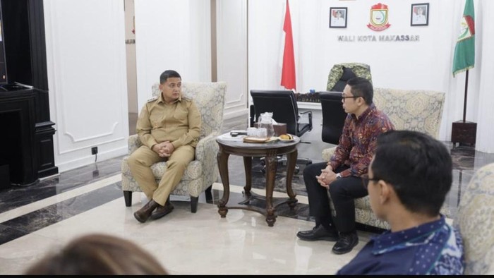 Wali Kota Makassar Munafri Arifuddin saat bertemu dengan direksi T Penjaminan Infrastruktur Indonesia (Persero) membahas soal Stadion Untia.