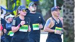 Momen Wendi Cagur Finish Strong Lari 10K Bareng Istri