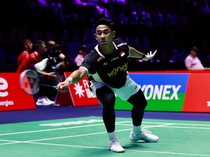 Hasil Kejuaraan Dunia 2025: Alwi Farhan Tembus Babak 16 Besar