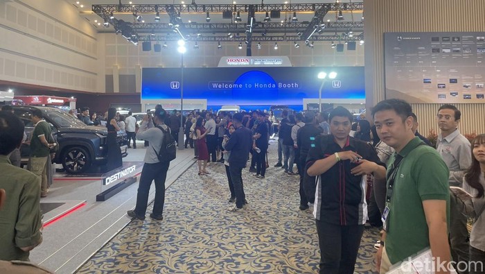 Astra Financial buka booth di GIIAS Surabaya 2025