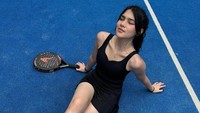 Davina Karamoy mengatakan lagi mau coba olahraga baru lagi. Tenis, padel sudah, mau coba pickle, ujarnya. (Foto: dok Instagram davinaakaramoy)