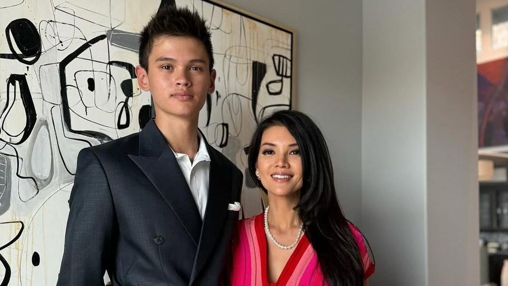 Perasaan Farah Quinn Campur Aduk Lepas Armand Kuliah di Boston University