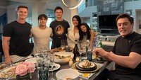 Farah Quinn melihat ini adalah babak baru dalam kehidupan putra sulungnya untuk melangkah lebih dewasa dan berani. Foto: Instagram @farahquinnofficial