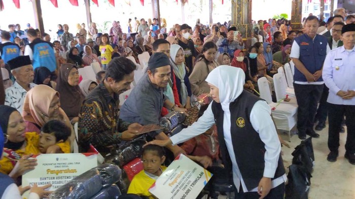 Gubernur Jatim Khofifah Indar Parawansa