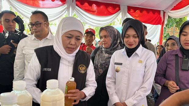 Gubernur Jawa Timur Khofifah Indar Parawansa dan Wali Kota Kediri Vinanda Prameswati