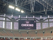 VAR Demokrasi dan Trofi Bernama Kepercayaan Publik