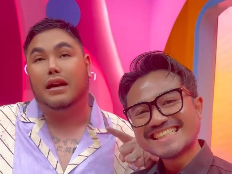 Masyaallah... Ivan Gunawan Berangkatkan 2 Kru Umrah