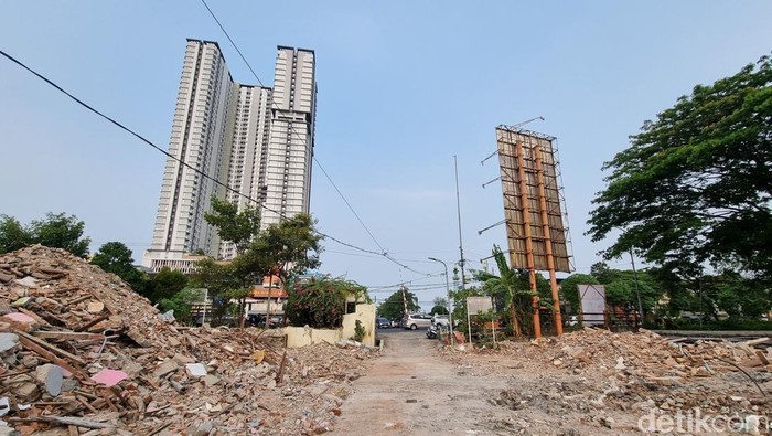 Kampung Tengah Jalan Ahmad Yani Mulai Dibongkar