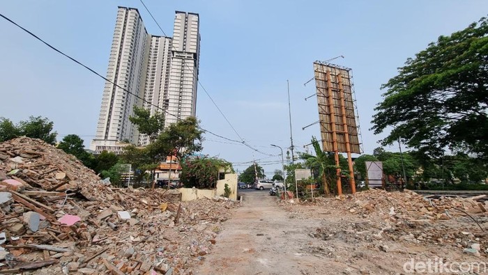 Kampung Tengah Jalan Ahmad Yani Mulai Dibongkar untuk Pembangunan Fly Over