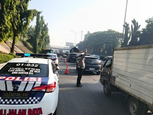 Sopir Truk Tronton Tak Tahu Ada Truk Gas Nempel hingga Terbawa 6 Km