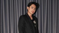 Kenny Austin seorang aktor yang telah membintangi banyak film, sinetron, web series, hingga FTV. Ia pernah main sinetron bareng Amanda Manopo di Cinta Yasmin tahun lalu. (Foto: dok Instagram kennyauztin)