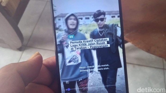 Kondisi jalan rusak Desa Taraban, Peguyangan, Brebes yang jadi inspirasi kritik hiphop Ngapak.

Foto diunggah Rabu (27/8/2025).