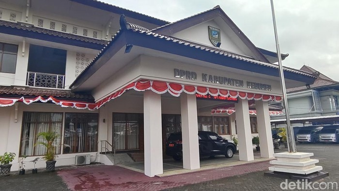 Gedung DPRD Kebumen. Foto diambil pada Rabu (27/8/2025) sore.