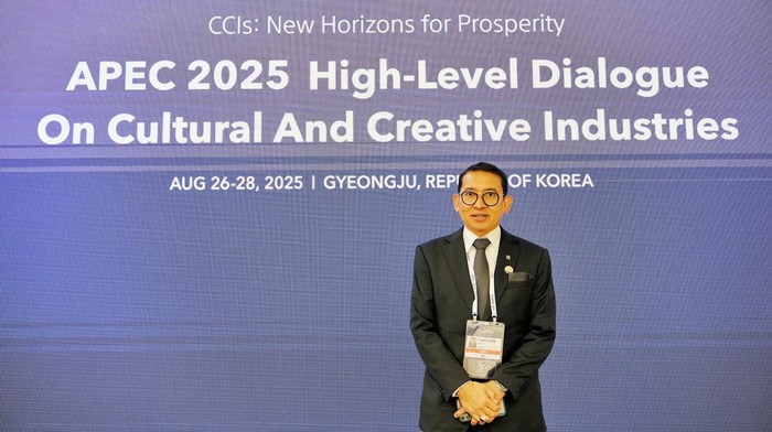 Menbud Fadli Zon