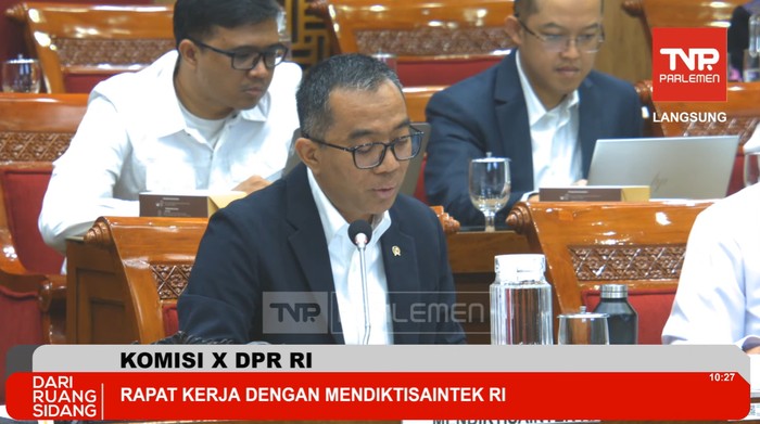 Mendiktisaintek Brian Yuliarto beberkan anggaran Kemdiksaintek di RAPBN 2026.