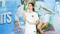 Mikha Tambayong juga suka berbagai macam olahraga, salah satunya bulutangkis. (Foto: dok Instagram miktambayong)
