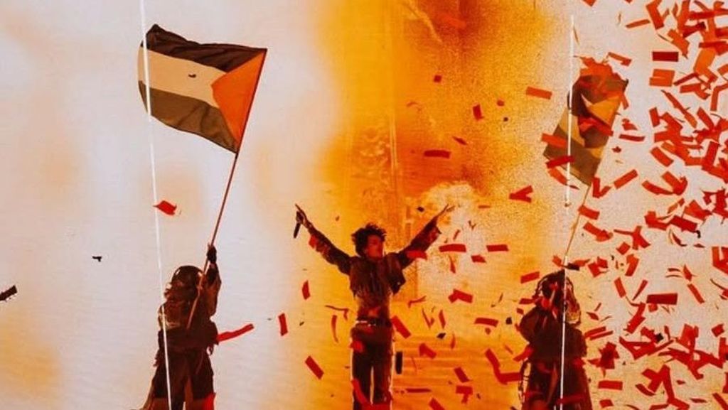 Video: Momen Epik BMTH Kibarkan Bendera Palestina di Reading Festival