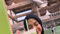 Kabar bahagia datang dari aktris Nina Zatulini. Pemain film kelahiran 22 November 1991 ini sedang mengandung anak ke-4. Foto: Instagram/@ninazatulini22