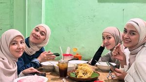 Nina Zatulini Liburan dan Kulineran di Jepang Bareng Geng RANAYU