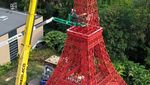 Pensiunan di Prancis Wujudkan Menara Eiffel Mini
