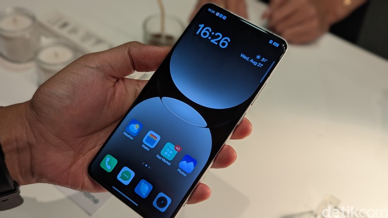 Realme Chill Fan Phone