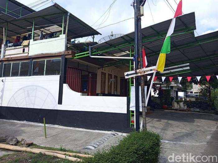 Rumah sekaligus tempat praktik drh Yuda (56) di Potrobangsan RT 10/RW 01, Kelurahan Potrobangsan, Kecamatan Magelang Utara, Kota Magelang, Rabu (27/8/2025).