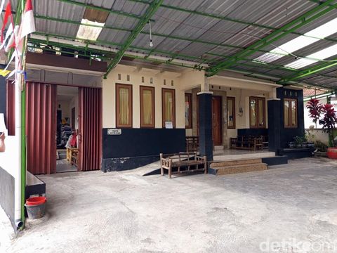 Rumah sekaligus tempat praktik drh Yuda (56) di Potrobangsan RT 10/RW 01, Kelurahan Potrobangsan, Kecamatan Magelang Utara, Kota Magelang, Rabu (27/8/2025).