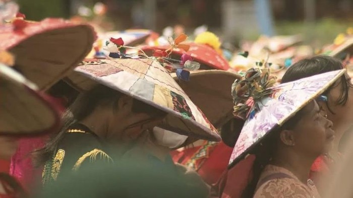 Seraung, Topi Khas Dayak yang Unik