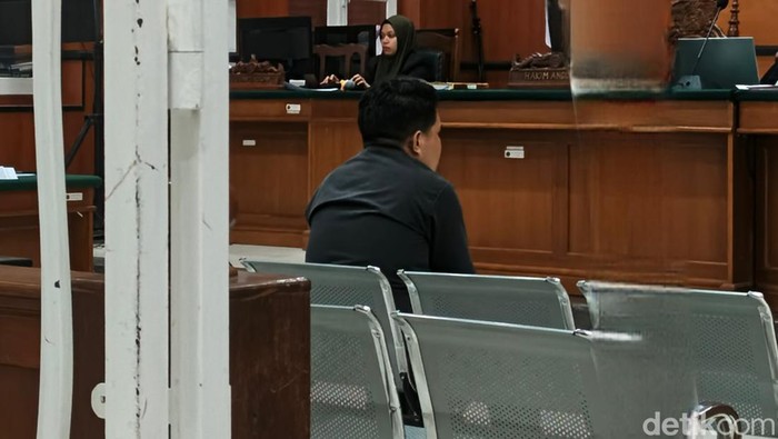 Sidang kasus korupso proyek jalan Sabbang-Tallang di PN Makassar.