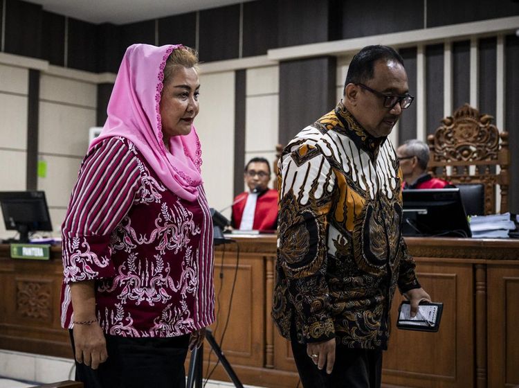 Mantan Wali Kota Semarang Ita dan Suami Divonis Penjara