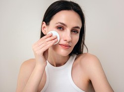 4 Rutinitas Skincare untuk Merawat Kulit Berminyak