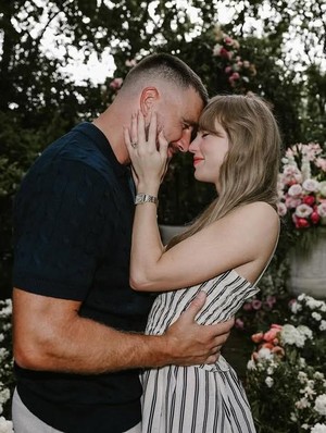 10 Pasangan Seleb Paling Populer 2025