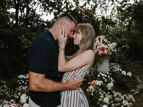 Taylor Swift Dilamar Travis Kelce