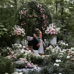 Timeline Hubungan Taylor Swift & Travis Kelce: PDKT-Tunangan