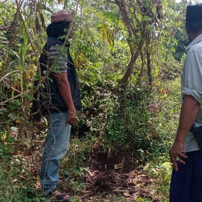 Tempat penemuan mayat bayi di Desa Mertak Tombok, Kecamatan Praya. (Dok. Humas Polres Lombok Tengah)