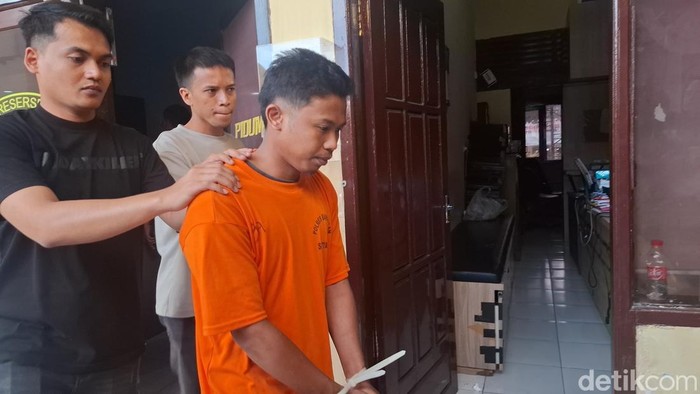 Tersangka curanmor YF